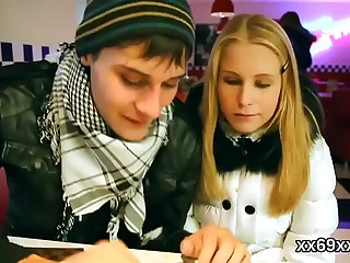 Doctor gazes hymen nimble coupled with virgin girl fucking